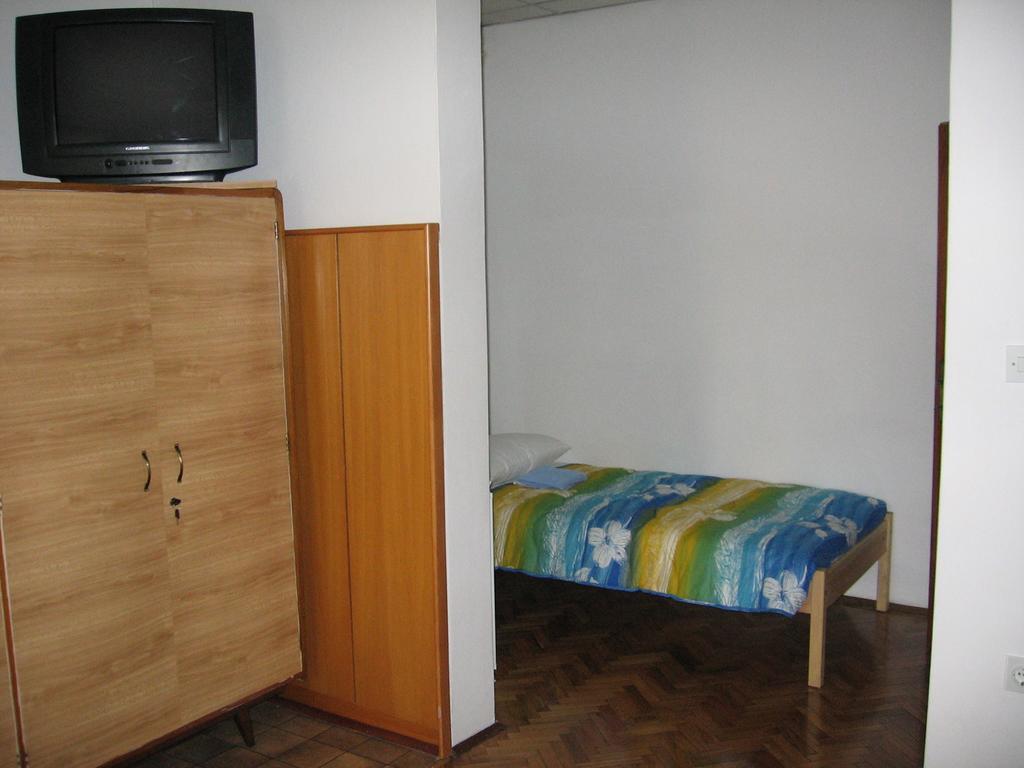Guest House Roze Ilirska Bistrica Bagian luar foto