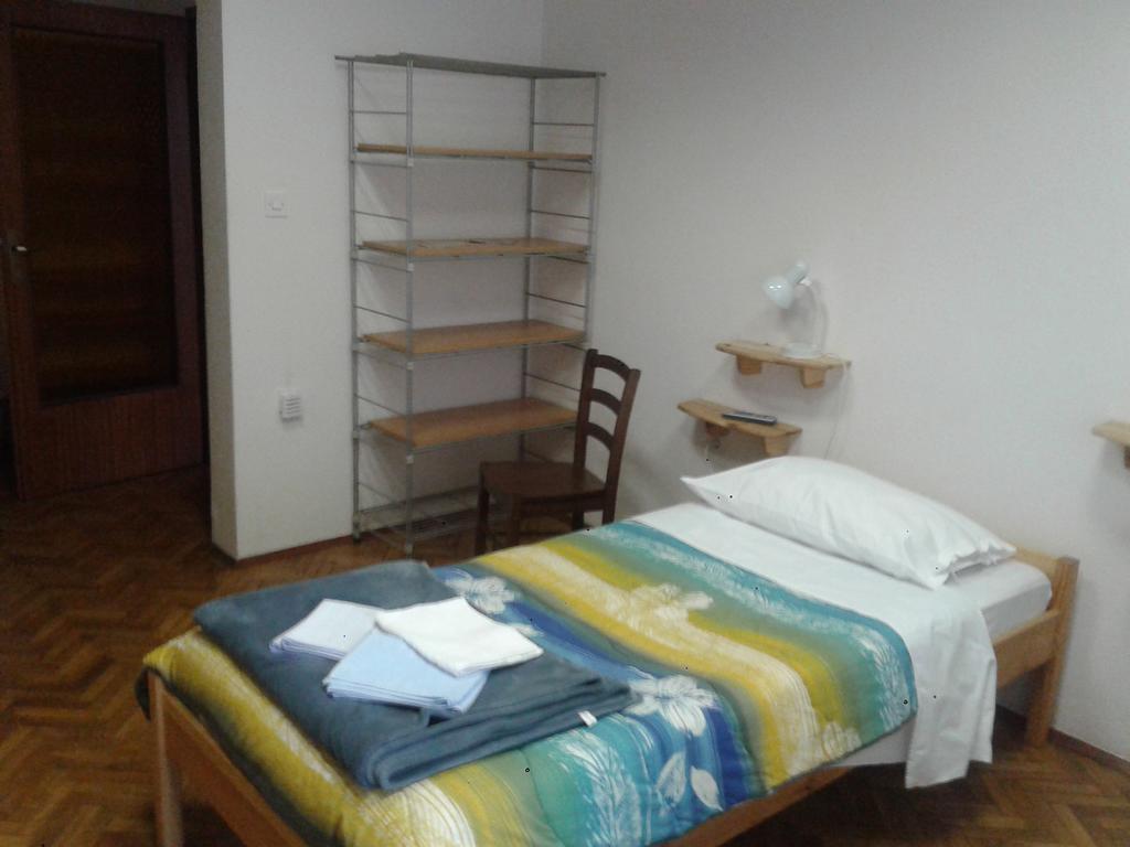 Guest House Roze Ilirska Bistrica Bagian luar foto