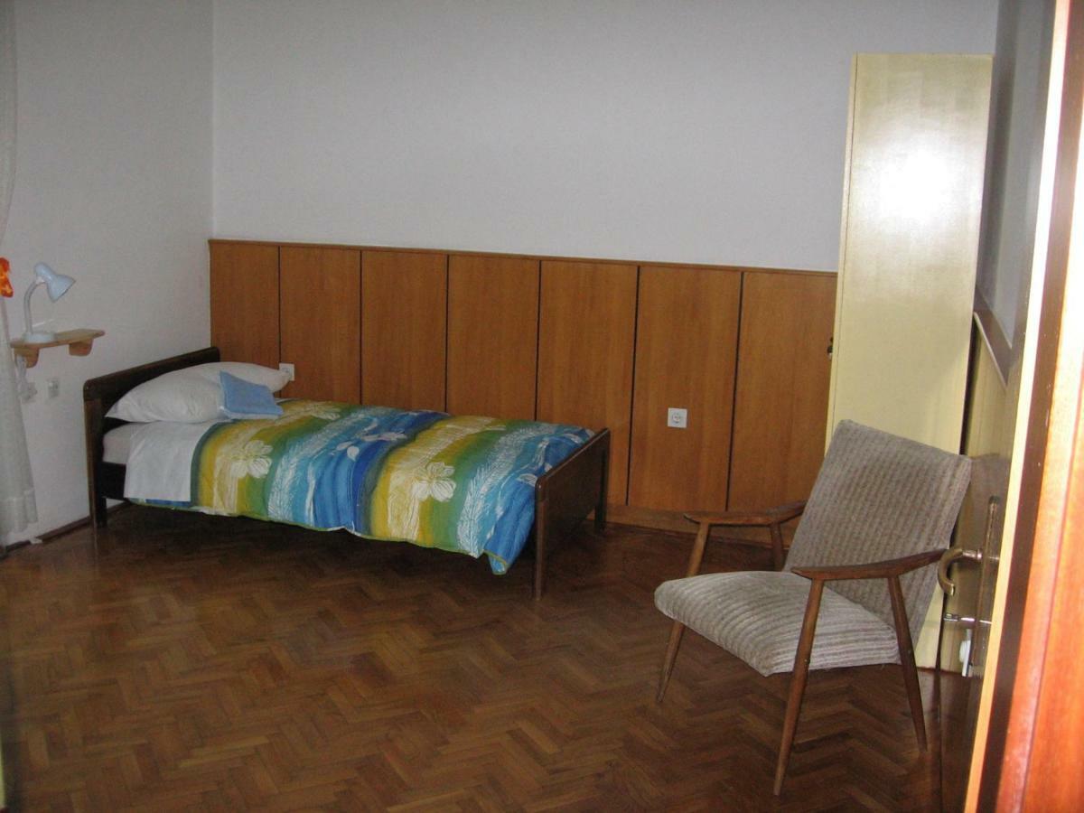 Guest House Roze Ilirska Bistrica Bagian luar foto